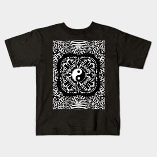 Black and White Yin and Yang Design Kids T-Shirt